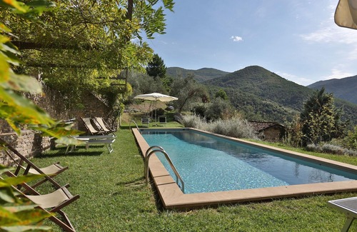 Vorno Villa | Private Villa with A/C, WIFI, private pool, TV, terrace, panoramic view, parking, close to Lucca