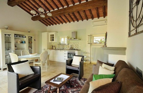 Cortona Villa | Private Villa with A/C, WIFI, private pool, TV, terrace, panoramic view, parking, close to Cortona
