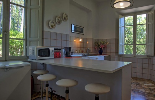 Ponte Buriano Villa | Private Villa with hot tub, private pool, WIFI, TV, pets allowed, panoramic view, close to Arezzo