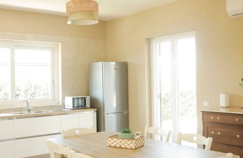 Amorosi Villa | Private Villa with private pool, WIFI, A/C, TV, patio, pets allowed, panoramic view, parking
