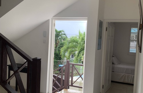 Gibbs Bay Villa | Private Villa with Swimming Pool & Jacuzzi Spa.