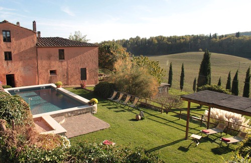 Simignano Villa | Private Villa with WIFI, private pool, A/C, hot tub, TV, patio, panoramic view, close to Siena