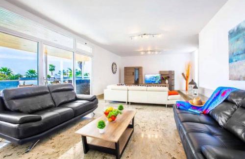 Puerto Calero Villa | Private Village Capri
