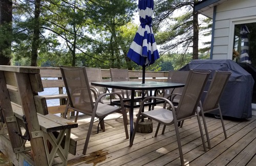 Georgian Bay Cottage | Private Walk In Sandy Beach in Muskoka