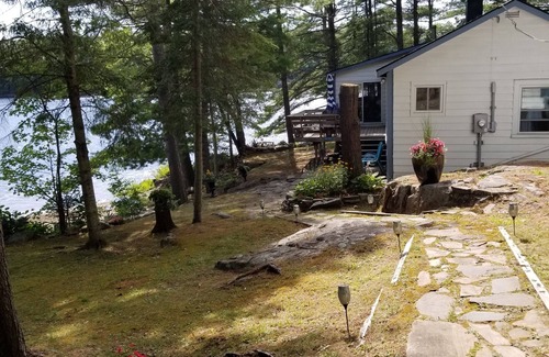 Georgian Bay Cottage | Private Walk In Sandy Beach in Muskoka