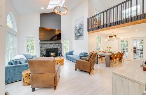 East Stroudsburg House | Private Yard, Playset Family Home in Penn Estates
