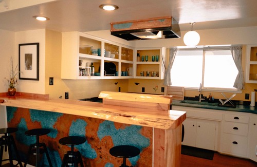 Mariposa House | Private Yosemite County home. On 40 Acres!