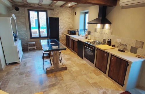 Brouchaud House | Privatisation Complète du Gîte à la Campagne Avec Piscine, Spa, Sauna, Hammam