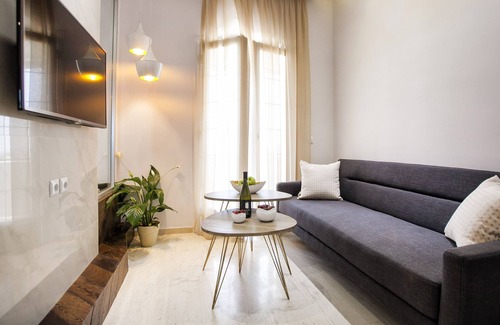 Perissa Hotel | Privee Santorini