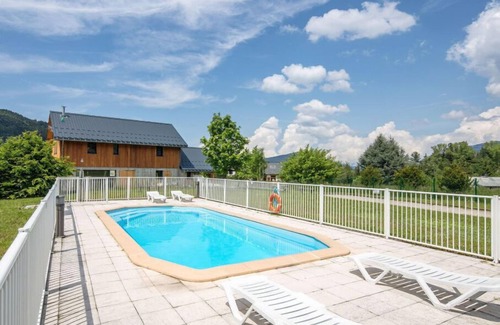 Villard-de-Lans Apartment | Proche du Centre ! Accès Piscine + Local à Skis