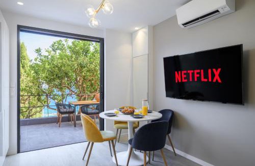 Cap d'Ail Apartment | Proche Monaco, vue mer, accès plage et jardin privatif