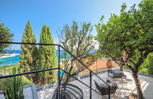 Cap d'Ail Apartment | Proche Monaco, vue mer, accès plage et jardin privatif