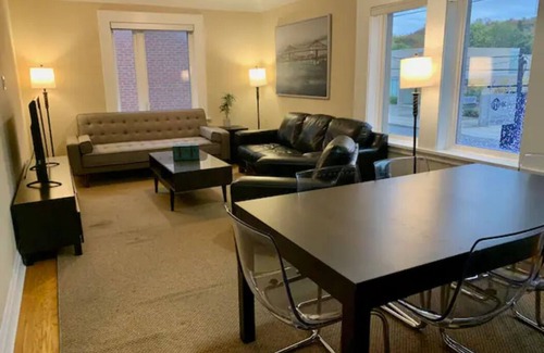 Winona Condo | Professional Three Bedroom Condo Suite