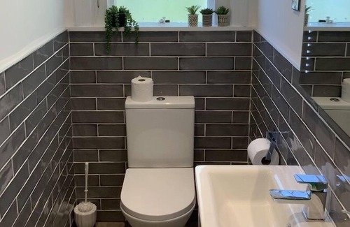 Totland Bay Apartment | Promenade Apartment at Beach House