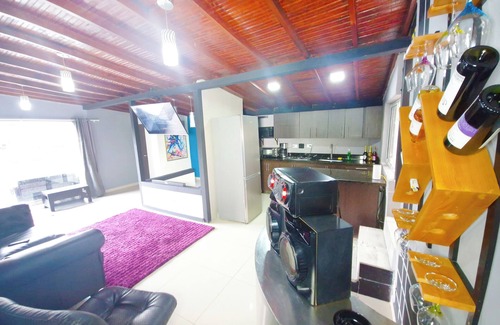 El Poblado Apartment | $ PROMO $ 1 Suite with Private Bathroom ICON @Poblado @Lleras Park