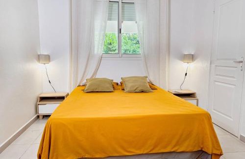 Lamentin Villa | Promo ! La Villa Armony, Havre de Paix avec Jardin Privé !