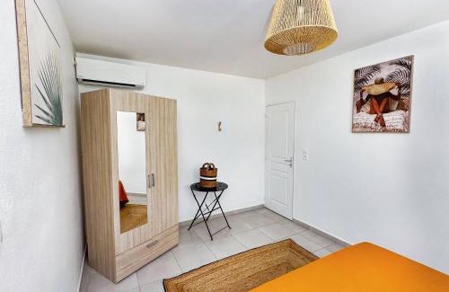 Lamentin Villa | Promo ! La Villa Armony, Havre de Paix avec Jardin Privé !