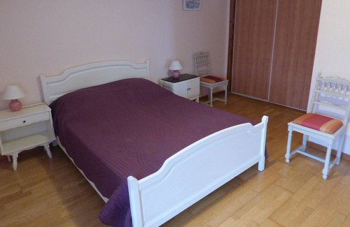 Plouhinec Other | PROMOTION FROM APRIL TO JUNE: old farmhouse between sea and countryside
