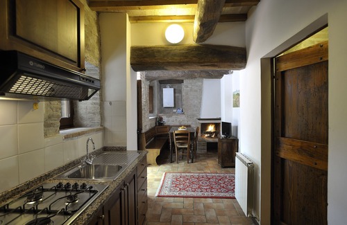 Corciano House | PROMOTION Itrana-Le Gorghe di Valmarino 5km from Perugia Swimming pool and WIFI