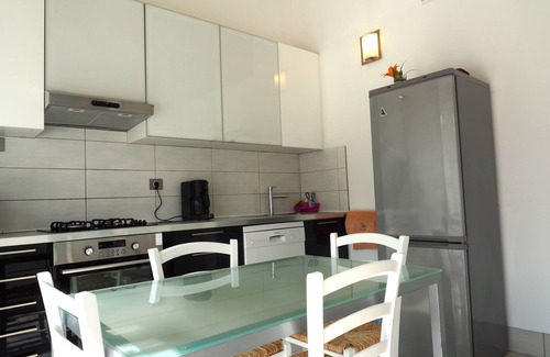Gemenos Villa | Promotion! Villa of 50m2 at the foot of Ste Baume with private pool