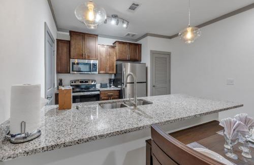 Farragut Apartment | Properties By Preston - Corporate 1bd Apartment