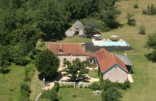 Tourtoirac House | Property ENTIEREMENT PRIVATIVE on 4 hectares ! Heated pool-great luxury