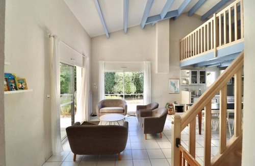 Saint-Georges-d'Oleron House | Property in Oléron/Swimming pool, 500 m beach, forest, cycle paths, 16 beds