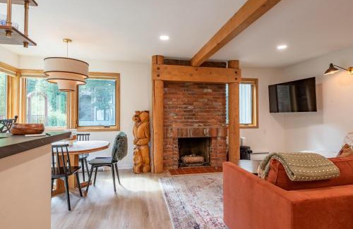 Warm Springs House | Prospector Condo 158