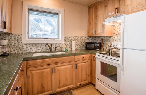 Warm Springs Condo | Prospector Condo 171 - Moutain escape with Pool, Hot Tub, & Tennis Court