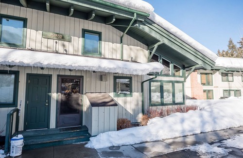 Warm Springs Condo | Prospector Condo 171 - Moutain escape with Pool, Hot Tub, & Tennis Court