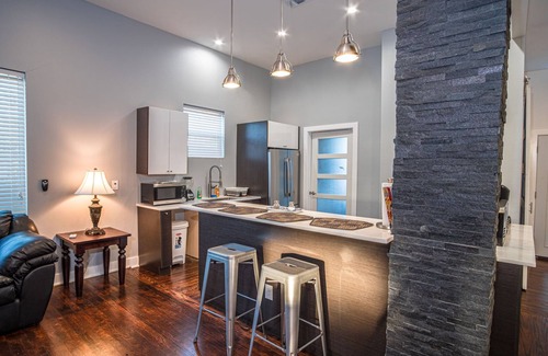 Near East Side House | Prosperity Place Remodeled 3br 2ba Near Downtown