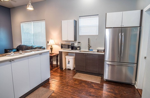 Near East Side House | Prosperity Place Remodeled 3br 2ba Near Downtown