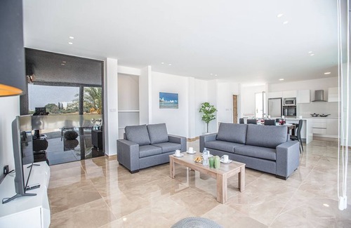 Protaras Cottage | Protaras Holiday Villa BP2 - a villa that sleeps 7 guests in 3 bedrooms