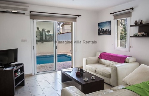 Pernera Cottage | Protaras Holiday Villa CL42 - Cozy 3BDR Pernera Villa, Close to Kalamies Beach