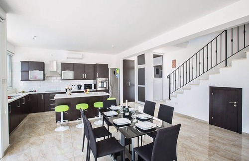 Kapparis Cottage | Protaras Pearl Villa PE15 - a villa that sleeps 6 guests in 3 bedrooms