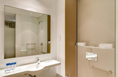 Victoria and Alfred Waterfront Hotel | Protea Hotel by Marriott Cape Town Waterfront Breakwater Lodge