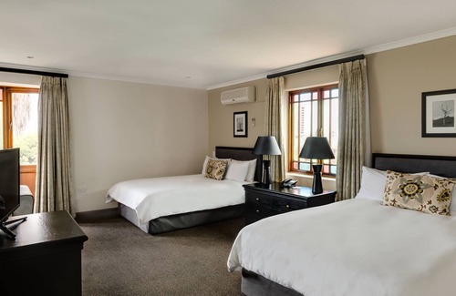 George Hotel | Protea Hotel by Marriott George King George