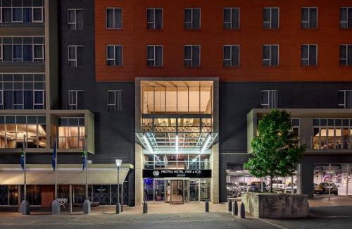 Greater Johannesburg Metropolitan Area Hotel | Protea Hotel Fire & Ice! by Marriott Johannesburg Melrose Arch