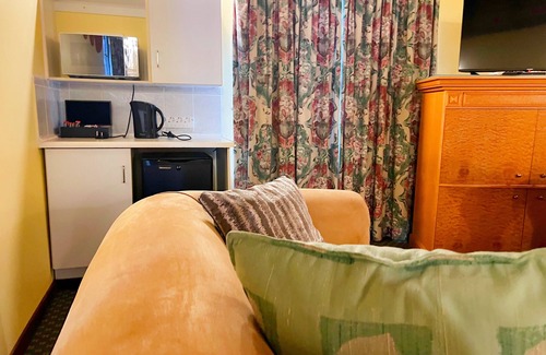 Greater Johannesburg Metropolitan Area House | Protea Ridge Guest Cottages