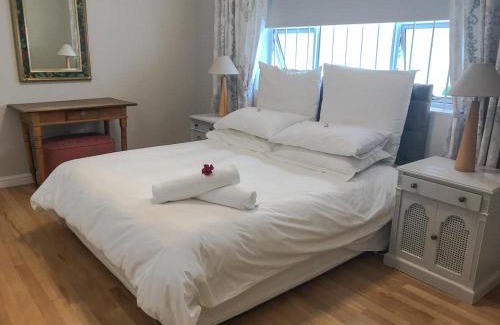 Westridge Apartment | Protea Suite
