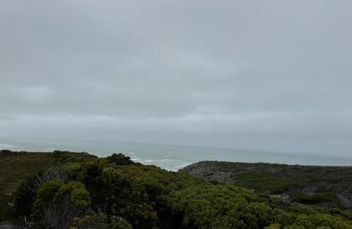 L'Agulhas House | Protea32
