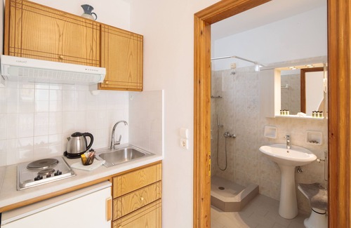 Agios Prokopios Apartment | Proteas Hotel & Suites