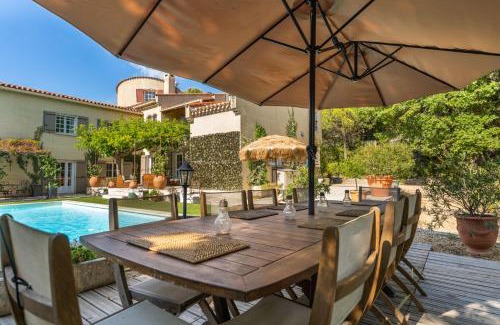 Vernegues House | Provencal bastide with heated pool near Alpilles and Luberon