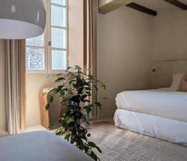 Saint-Paul-de-Vence Apartment | Provencal Escape