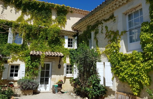 Seguret House | Provencal farmhouse with character at the foot of the Dentelles de Montmirail