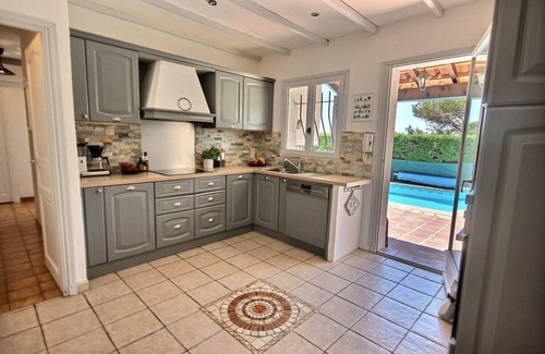 La Bouverie Villa | Provencal villa with heated pool in beautiful surrondings, close to the beaches