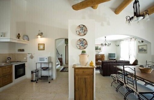 Crillon-le-Brave House | Provencal house, quality abode.