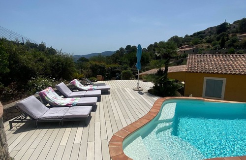 Peymeinade Villa | Provencal house with sea view quiet pool