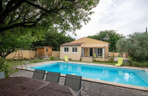 Velleron House | Provencal house with swimming pool in the heart of the Comtat Venaissin in Velleron