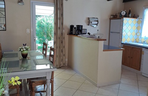 Grillon Villa | PROVENCE ALPES CÔTE D'AZUR PROX GRIGNAN GÎTE 3 *4/5 PEOPLE GARDEN- SWIMMING POOL